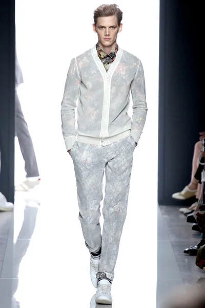Look 39